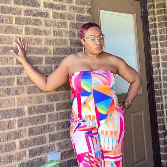 Meet your Posher, Royal - Picture 4 of 6